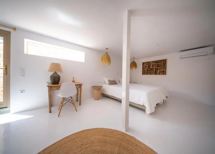 Sea View - Luxury Pool - Golden Beach, Paros Villa